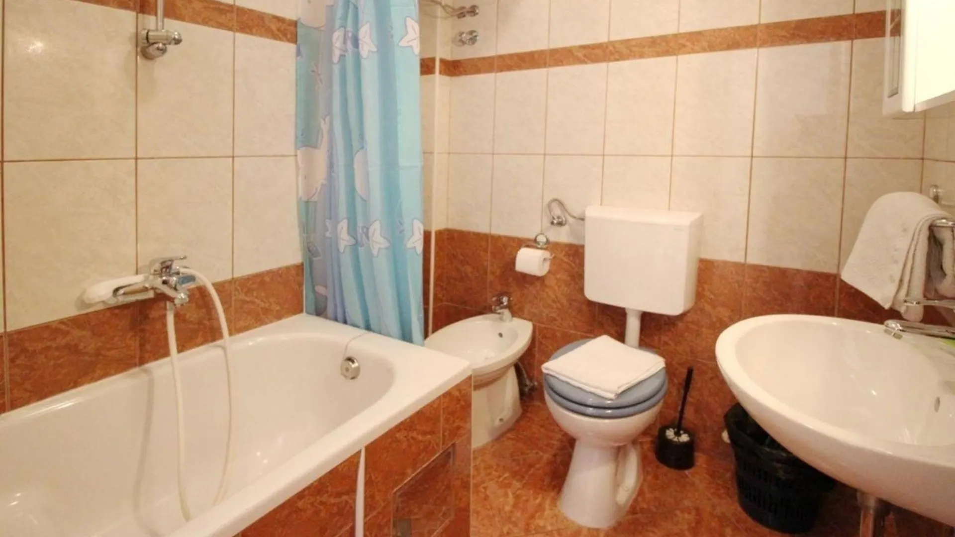 Schoene Wohnung In Baska Mit Eigener Terrasse