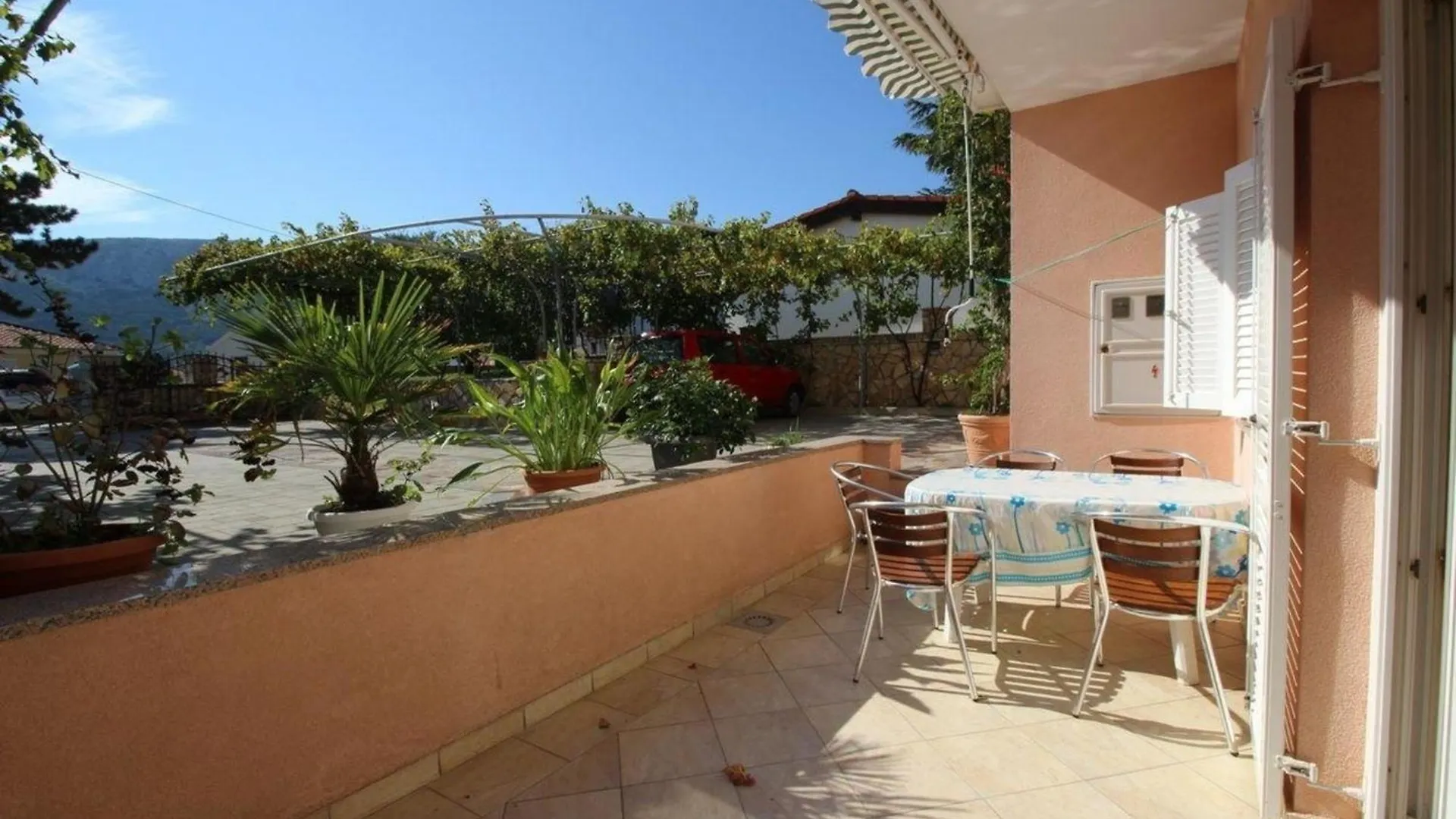 Schoene Wohnung In Baska Mit Eigener Terrasse Κροατία